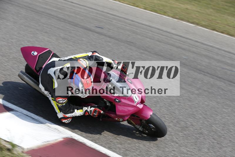 Archiv-2025/49 26.08.2025 Cornu Master School ADR/rot-rouge/0